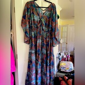 Beautiful bohemian dress!